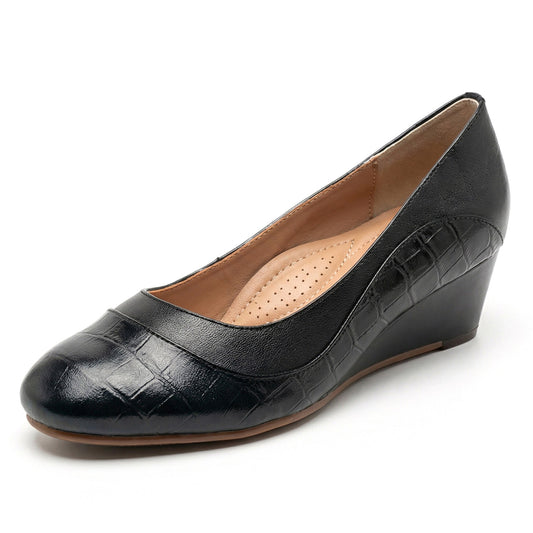 Embossed wedge pumps
