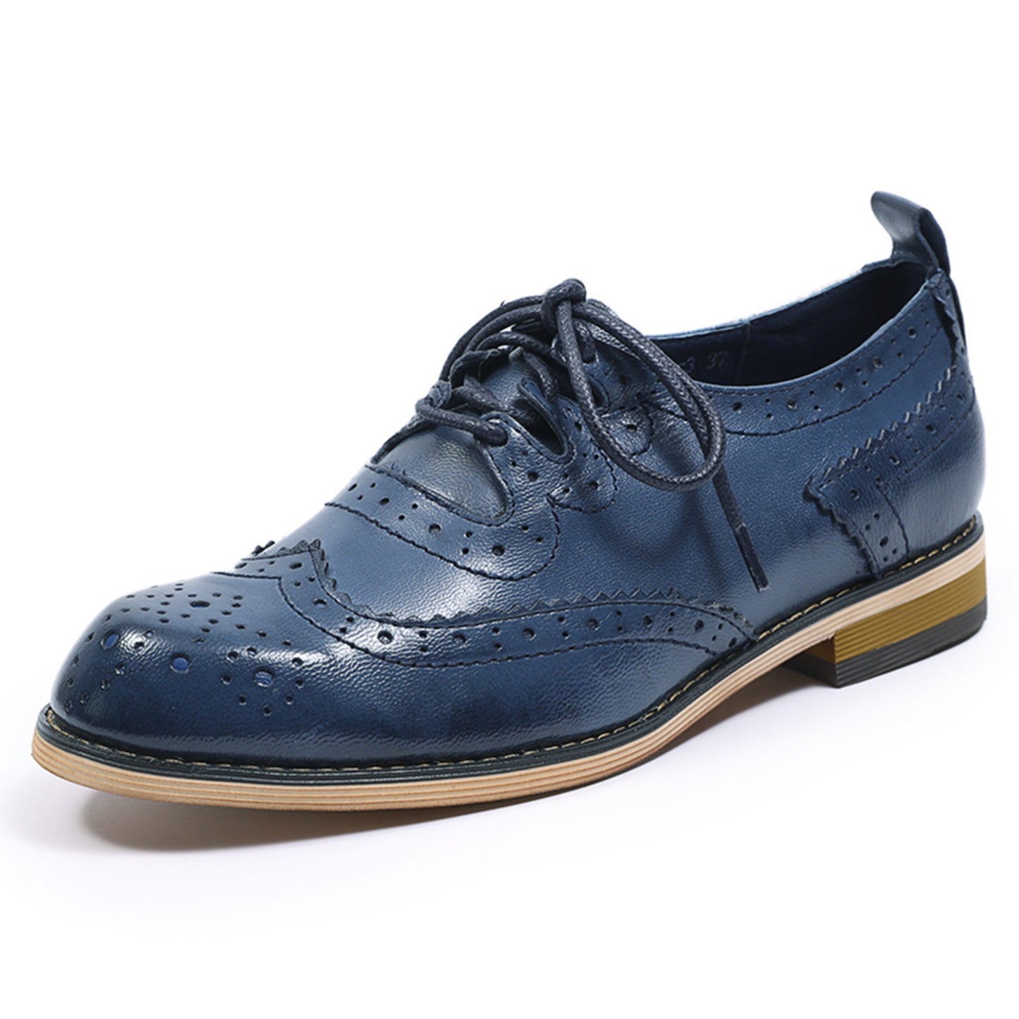 Classic wingtip flats for women
